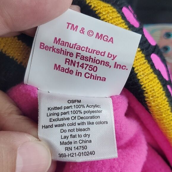 BERKSHIRE Little Girls LOL Surprise Hat & Gloves Set - Picture 12 of 12